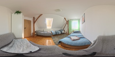 Horní apartmán – pokoj s více lůžky